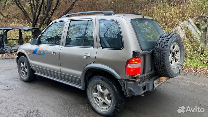 Разбор Kia Sportage 1 2.0 FE МКПП 4WD запчасти