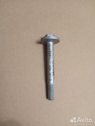 Развальный болт задней подвески на бмв е39