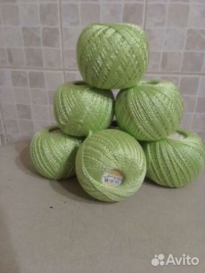 Нитки с люриксом новые