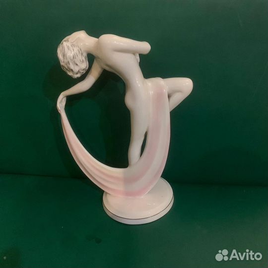 Статуэтка фарфоровая Балерина танцовщица