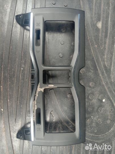 Дефлектор центральный LADA granta