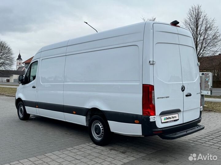 Mercedes-Benz Sprinter цельнометаллический, 2021