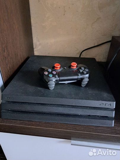 Sony playstation 4 PS4 pro 1tb