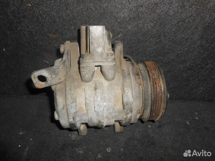 Компрессор кондиционера Daihatsu Charade G203S(95