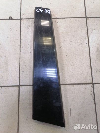 Накладка средней стойки наружняя правая Citroen C4