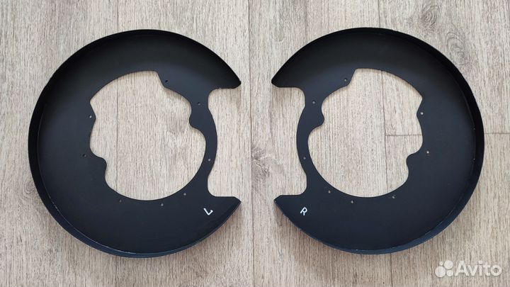 Щит опорный задний Infinity FX, QX, Nissan Murano