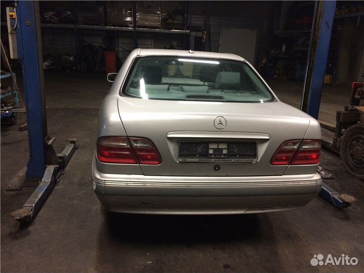 Разбор на запчасти Mercedes E W210 1995-2002