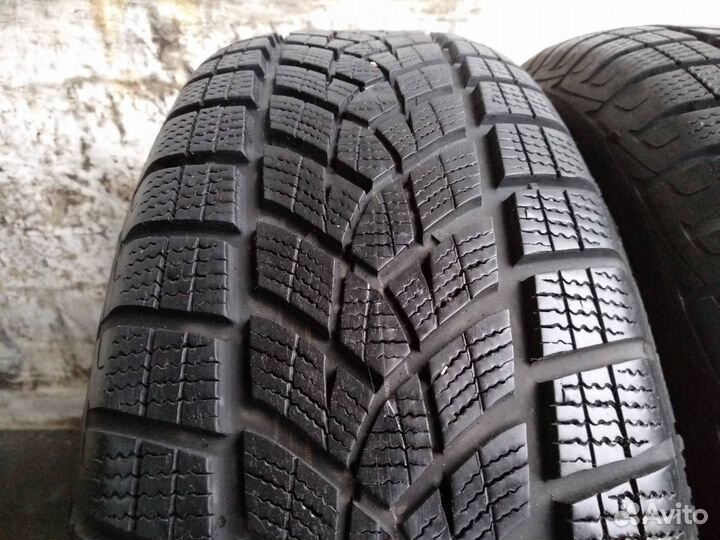 Goodyear UltraGrip Ice SUV Gen-1 225/65 R17 102T