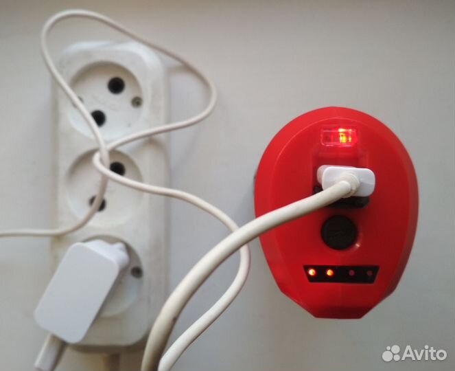 USB-адаптер от акб Milwaukee M12