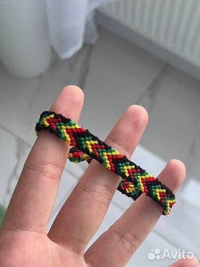 Фенечки из мулине на заказ