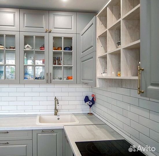 Кухонный гарнитур в стиле минимализм