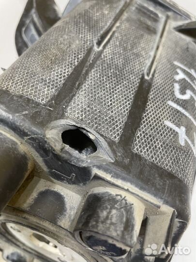 Фара противотуманная левая Geely Atlas