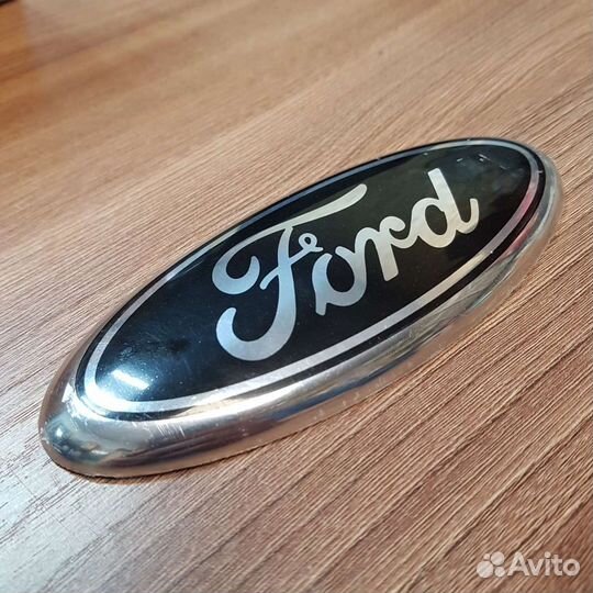 Эмблема задняя Ford Focus 2/3 чёрная сток