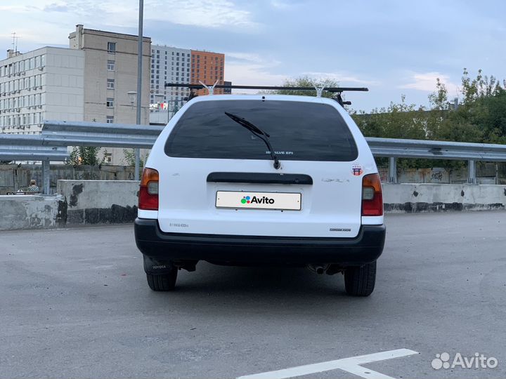 Toyota Corolla, 2000