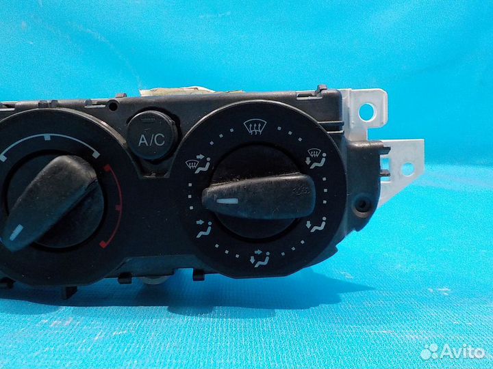 Блок управления печкой Ford Focus 2 2005-2011