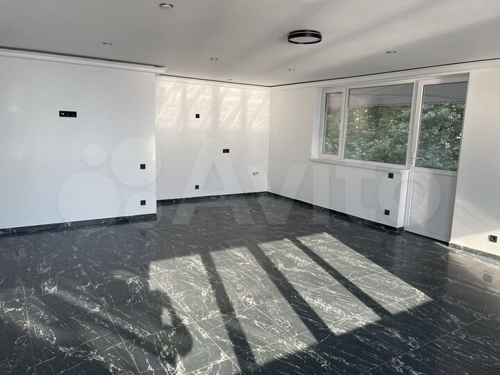 Офис с кабинетом руководителя