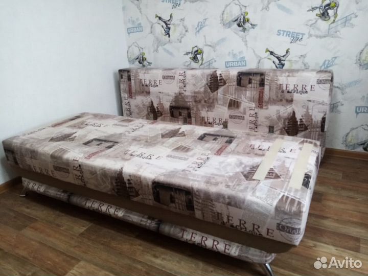 Диван двуспальный