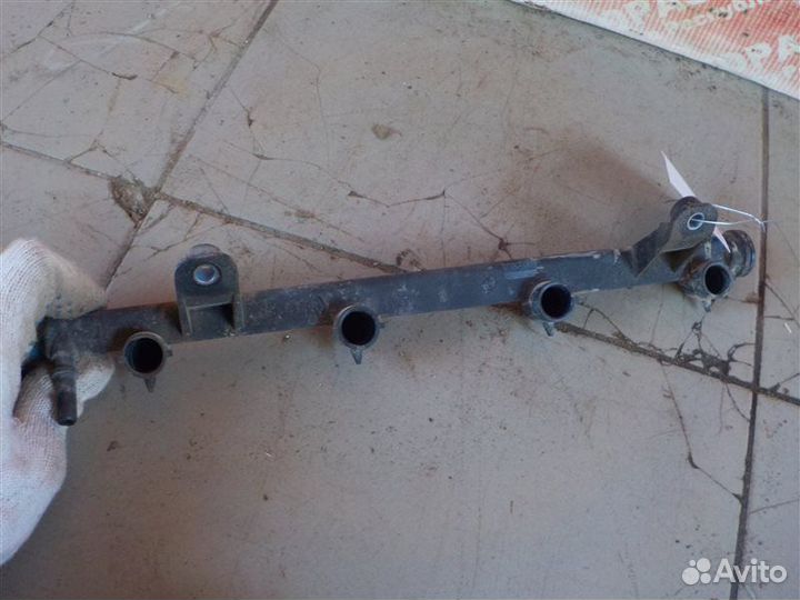 Топливная рампа LADA Largus KS015L K7M 2018