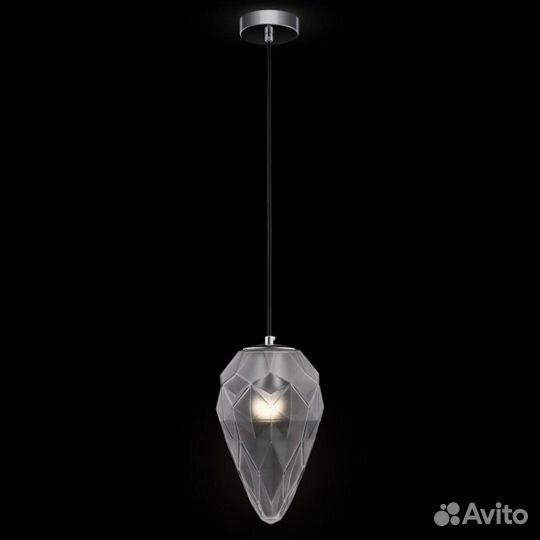 Люстра Maytoni металл и стекло в прихожую