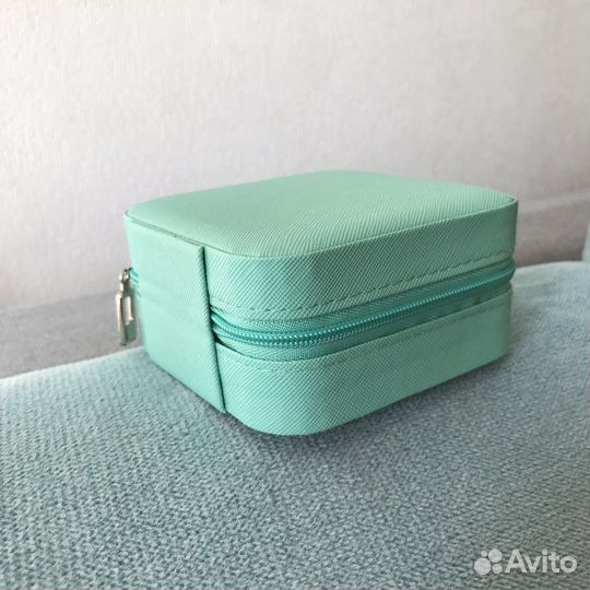 Шкатулка для украшений новая