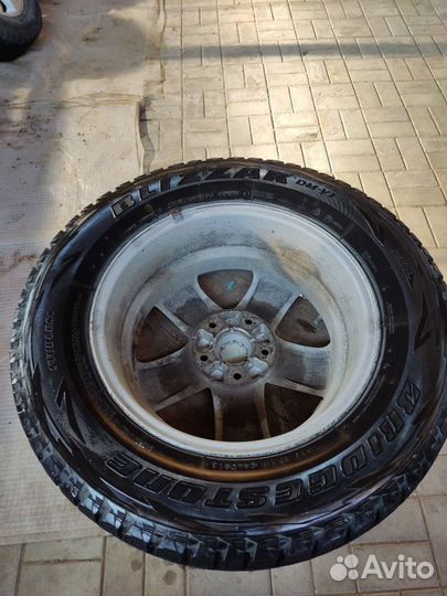 Bridgestone Blizzak DM-V1 235/60 R16 100R