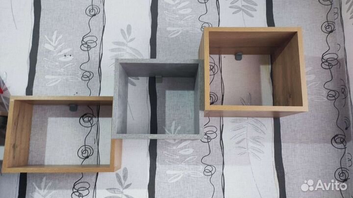 Полка настенная навесная