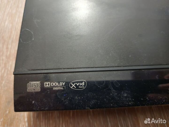 DVD плейер Sony DVD-SR320