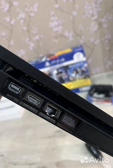 Sony PlayStation 4 Slim Как Новая