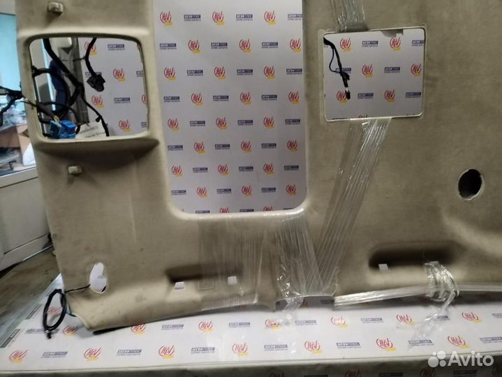 Обшивка потолка Cadillac Escalade