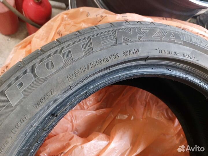 Bridgestone Potenza RE050A 225/50 R18