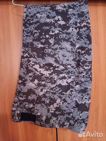 Форма синий пиксель