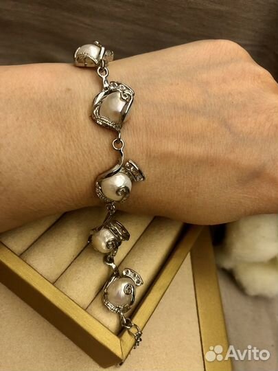 Красивый боаслет с крупным натуральным жемчугом