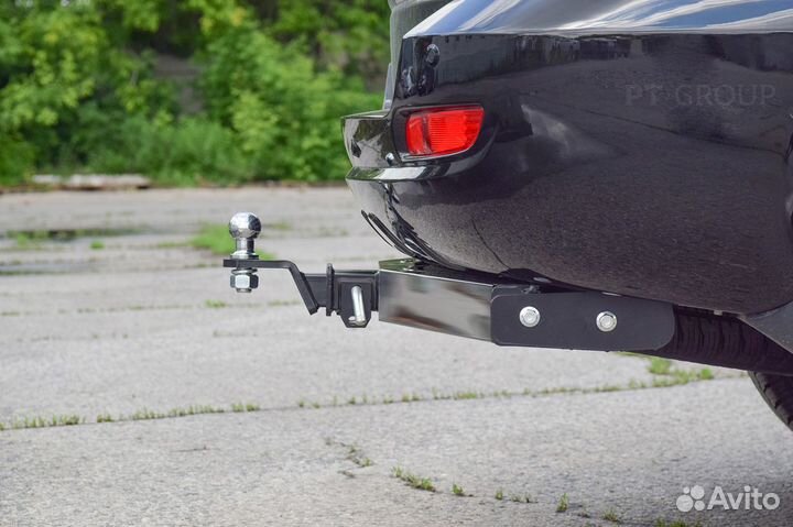 Фаркоп на Haval H5 2020- с хромированной накладкой