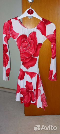 Фигурн катание, бальные танцы платье 8-10 лет