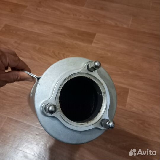 Глушитель на мотоцикл