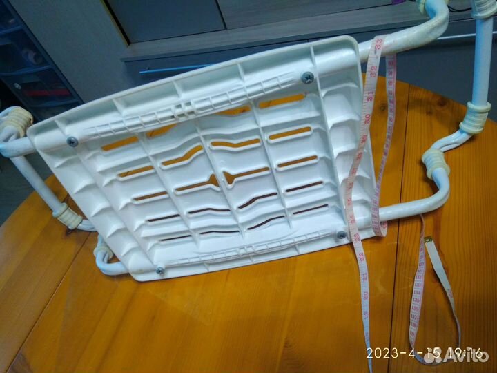 Сиденье ванны