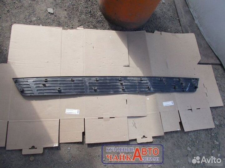 Накладка подножки правая Lexus Gx 2009