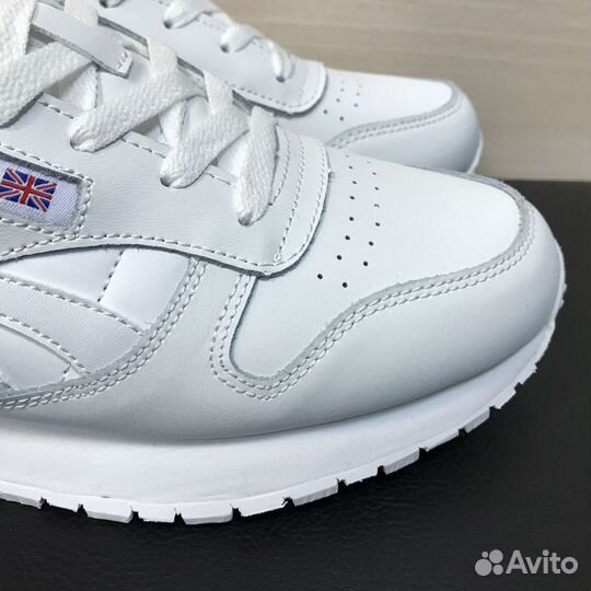 Кроссовки Reebok Classic белые мужские