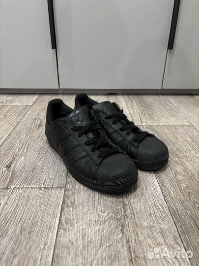 Кроссовки adidas superstar черные