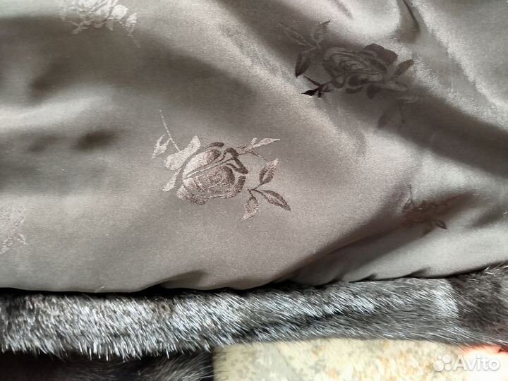 Продам норковую шубу