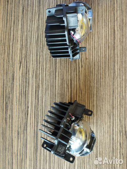 Линзы Camry V70 Bi-Led