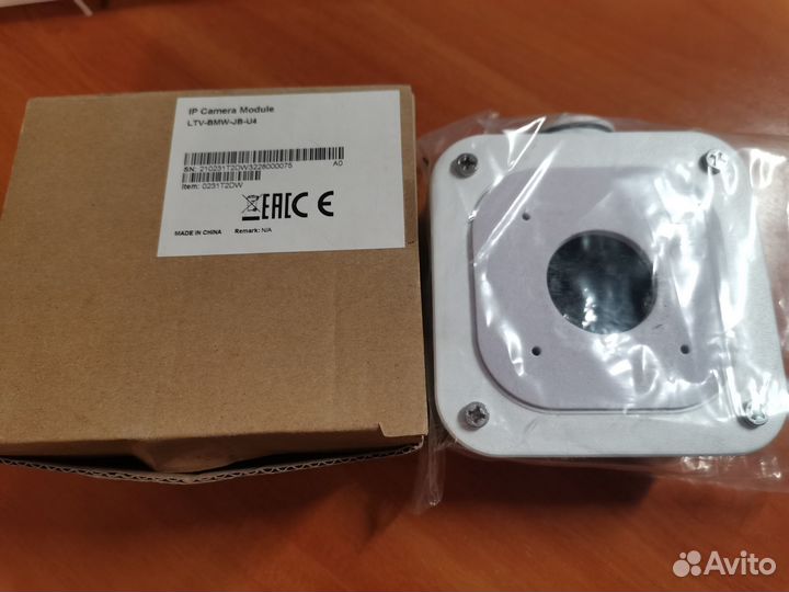 Монтажная коробка для видеокамеры