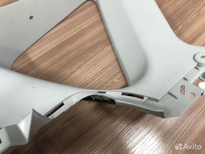 Накладка багажника левая Mazda 3 BK 2002-2008