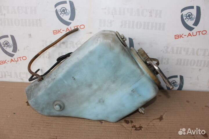 Бачок стеклоомывателя Mercedes E-Class W124 S124