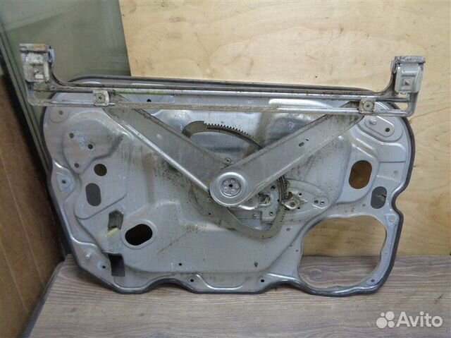 Стеклоподъемник передний правый Ford Focus MK2
