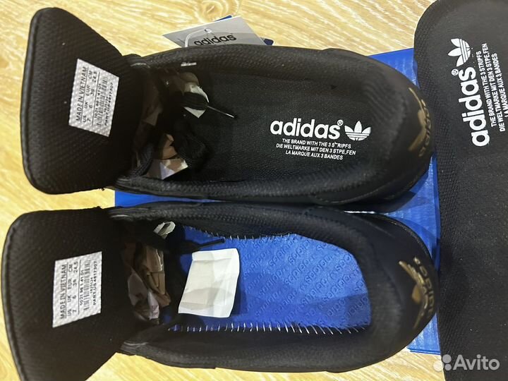 Кроссовки adidas