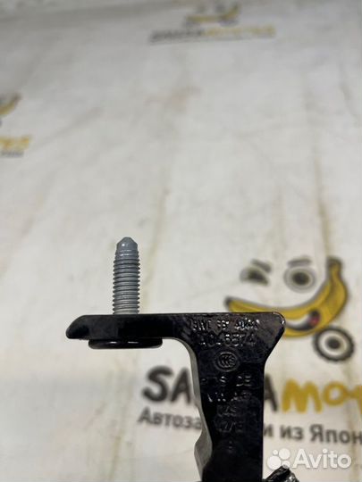 Петля двери задняя правая Audi A4 B9 (8W) cvna 1.4