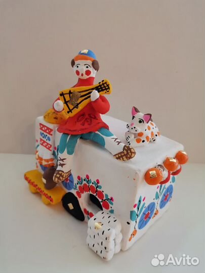 Емеля на печи. Дымковская игрушка