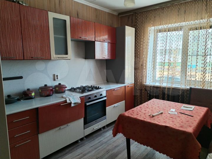 1-к. квартира, 42 м², 1/9 эт.