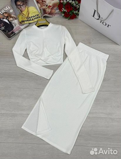 Костюм женский